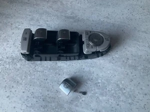 MERCEDES W205 MIRROR & DRIVERS WINDOW SWITCH A2059056811 FREE NXTDAY DELIVERY - Picture 1 of 3
