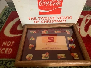 Coca Cola Coke Santa LTD Collection 12 Años de Navidad Caja Enmarcada Juego de Pines Nuevo en Caja - Imagen 1 de 8