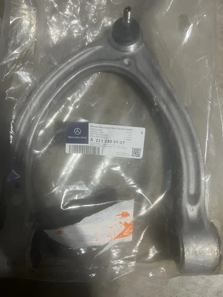 Mercedes-Benz W221 S-Class Genuine Right Side Upper Control Arm S550 S63 S65 AMG - Image 1 of 1