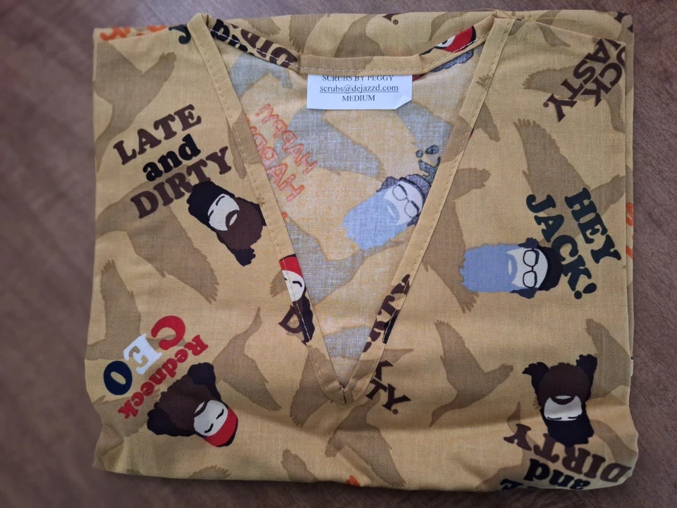 Duck Dynasty Medical Scrub Shirt SIZE MEDIUM - Image 1 of 1