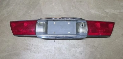Conjunto de luces traseras de maletero Buick Lesabre 2000-2005 OEM. 16525084 Foto 1 de 4