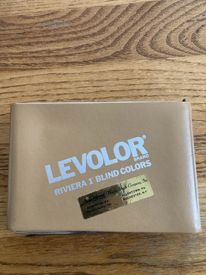 Muestras ciegas vintage LECOLOR serie Riviera en estuche de transporte vintage Foto 1 de 4