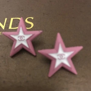 Set of 2 Vintage Chanel Metal Matte Sugar Pink & White Star shank Buttons - Picture 1 of 9