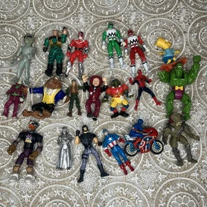 1990er verschiedene Actionfiguren Lot (19 Teile) TMNT, Gi-Joe, Marvel, Mighty Ducks etc. - Bild 1 von 7
