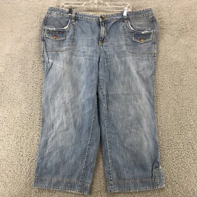 Jeans feminino Tommy Hilfiger perna larga cropped 20 azul lavagem clara denim bainha botão - Imagem 1 de 4