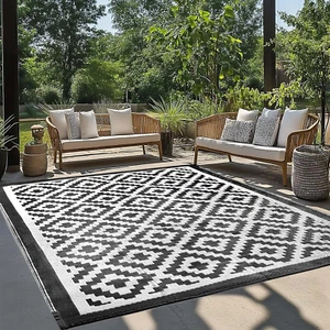 5X8 Ft Outdoor Waterproof Rug, Plastic Straw Patio Carpet, Black and White - Picture 1 of 12