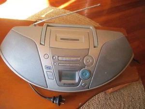 Panasonic RX-ES20 CD Radio Cassette Boombox Silver Gray Tested!! - Picture 1 of 2