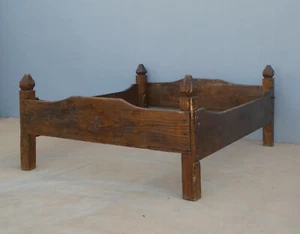 Letto matrimoniale rustico in legno massello, primi '900! - Foto 1 di 12