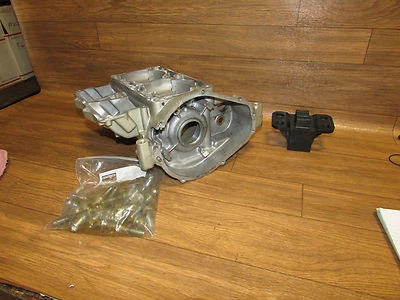 Jet Master Craft Jet Ski 1996 Kraze, Ñame. Estuches de manivela de motor 701  Foto 1 de 4