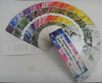 NUANCIER des FLEURS par la COULEUR  Eventail 300 Plantes Hachette 2014 - Immagine 1 di 4