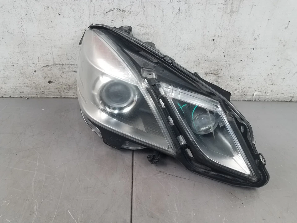 2012 Mercedes AMG E 63 универсал правый пассажирский фары - * #83055 P11 - Изображение 1 из 4