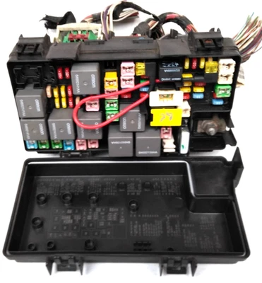 04692300AB Dodge 2009 Nitro Jeep Liberty Fuse Box Integrated TIPM TEMIC OEM E12 - Image 1 of 4