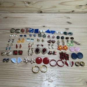 Lote de 43 Pares de Pendientes Clip de Disfraz Vintage Varios Tamaños y Formas - Imagen 1 de 13