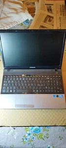 PC Portatile Notebook Samsung Np300e5ca05it Completo Hdd 500 Giga  Ottimo Office - Foto 1 di 22