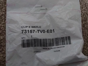 Original Honda Clip E Wshld - 73157-TV0-E01 - Bild 1 von 2