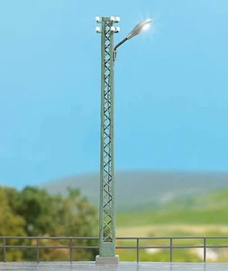 Busch 4151 HO Scale Lattice-Mast Light -- 4-1/8" 10,5cm Tall - Bild 1 von 1