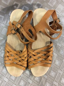 Sven clog Leather Woven Ankle Straps Sandal 39 EU 8 Us beige tan suede heels - Picture 1 of 11