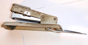 VTG Bates Stapler Filled Works BUT Sticks Remover Attatched Prop Old MC Small - Picture 1 of 9