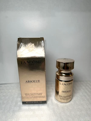 Suero revitalizante para ojos Lancome Absolue 0,5 FL (15 ml) precio de venta sugerido por el fabricante 165 USD Foto 1 de 3