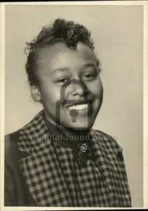 African American Woman Smiling - Vintage Found Photo - Picture 1 of 2