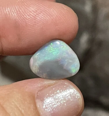 2.3ct 14.5x12.2x2.6mm Solid Australian Mintabee Black Opal Cabochon Gem - Image 1 of 4