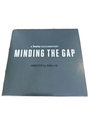 FYC "Minding The Gap" DVD, 2020  Bing Liu Keire Johnson FOR YOUR CONSIDERATION Foto 1 de 4