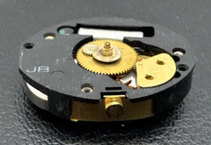 OMEGA 1333 Movement Quartz Very Rare Perfect Overhauled Shed Button - Picture 1 of 4