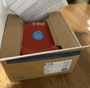 EATON WHEELOCK LSPSTRC LED SPEAKER STROBE ROUND CEILING RED FIRE ALARM 110920 - Picture 1 of 4
