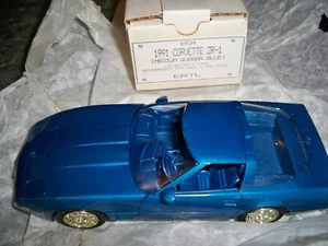 AMT Ertl scala 1:25 1991 Corvette ZR-1 Medio Quasar Blu 6934 Rivenditore PROMO NUOVO - Foto 1 di 5