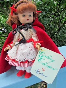 VINTAGE EFFANBEE PICCOLO CAPPUCCIO ROSSO SERIE 1992 ETICHETTE ORIGINALI QVC SPECIAL - Foto 1 di 7