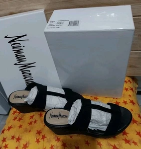 199 $ Neiman Marcus Espadrille-Slipper in Schwarz. Gr. 8,5 / 39 NEU - Bild 1 von 11