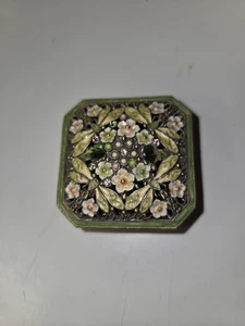 Bomboniera smaltata libellula fiori e foglie cristallo decorazione cerniera - Foto 1 di 10