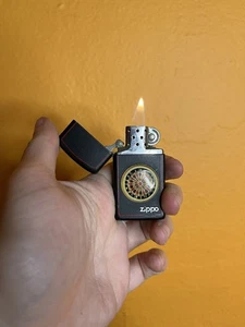 Encendedor delgado Zippo negro mate rueda ruleta 1997 vintage - Imagen 1 de 5