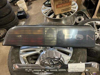 Pontiac Fiero GT 1987 luz trasera izquierda... no perfecto pero bueno Foto 1 de 3