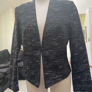 Tahari 1 Hook Open Front Black And White Padded Shoulders Blazer Size 6 - Picture 1 of 6