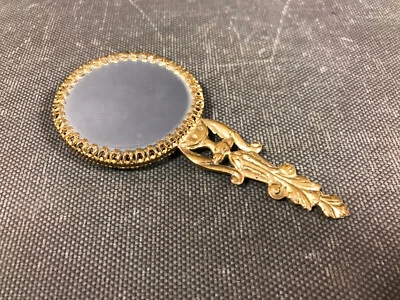 Ancien petit miroir face à main de sac à main laiton et porcelaine scène galante - Photo 1/4