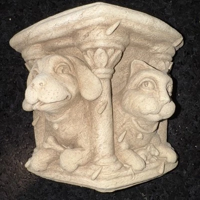 Carruth Studio Lluvia Gatos y Perros Jardín Decoración Carrith EL 2013 Foto 1 de 4