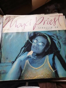 12" Vinyl Maxi Priest, strollin on - Picture 1 of 1