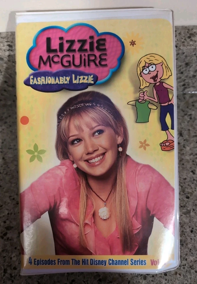 Lizzie McGuire Fashionably Lizzie TV Series, Vol. 1 VHS Tape 2003 Hilary Duff  Foto 1 de 4