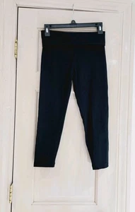 Victoria's Secret black capri leggings fold  waist gold wings detail  Sz Xs - Picture 1 of 8