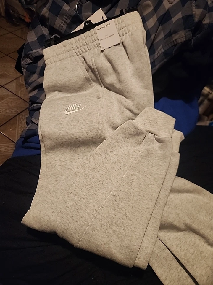 Nike Sportswear Club Fleece Big Kids' Joggers Medium Gray FD3008-051