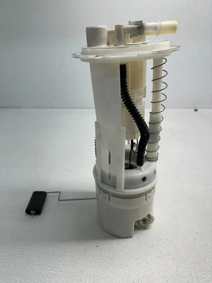 2005-2015 NISSAN XTERRA , PATHFINDER FUEL GAS PUMP ASSEMBLY 17040-ZZ00A OEM - Imagem 1 de 4