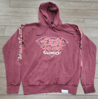 Moletom com capuz Diamond Supply Ozzy Osbourne lavagem mineral vermelho. Tamanho médio Blizzard Of Ozz - Imagem 1 de 4