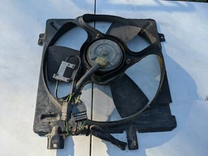 86-1994 Saab 9000 CS CSE 2 speed Electric Radiator Fan with Shroud & resistor  - Bild 1 von 2