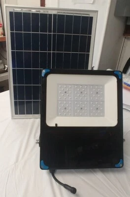 Solar Flood - Billboard - Sign Lights, Large Area Lighting - Image 1 of 4