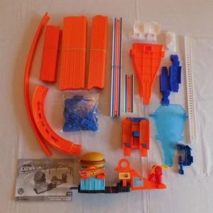 Hot Wheels Huge Lot Track/Connectors/Toxic Creatures Hamburger/misc  112 pieces - Picture 1 of 12