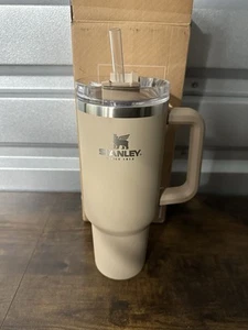 *NEW* Stanley Adventure Quencher Travel Tumbler Driftwood 40 Oz No Tags - Picture 1 of 7
