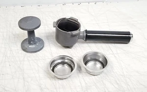 DeLonghi EC680M Dedica Siebträger mit 2 Druckfilterkorbeinsätzen - Bild 1 von 8