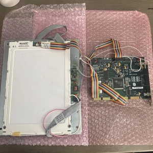 LM64P839 Sharp LCD + Chip Cirrus Logic CL-GD6235-6500-A - Imagen 1 de 11