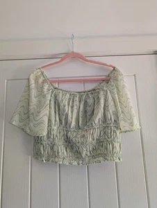 Hollister bauchfreies Oberteil mit Flatterärmeln UK 14/16 grün Sommer Fee - Bild 1 von 10